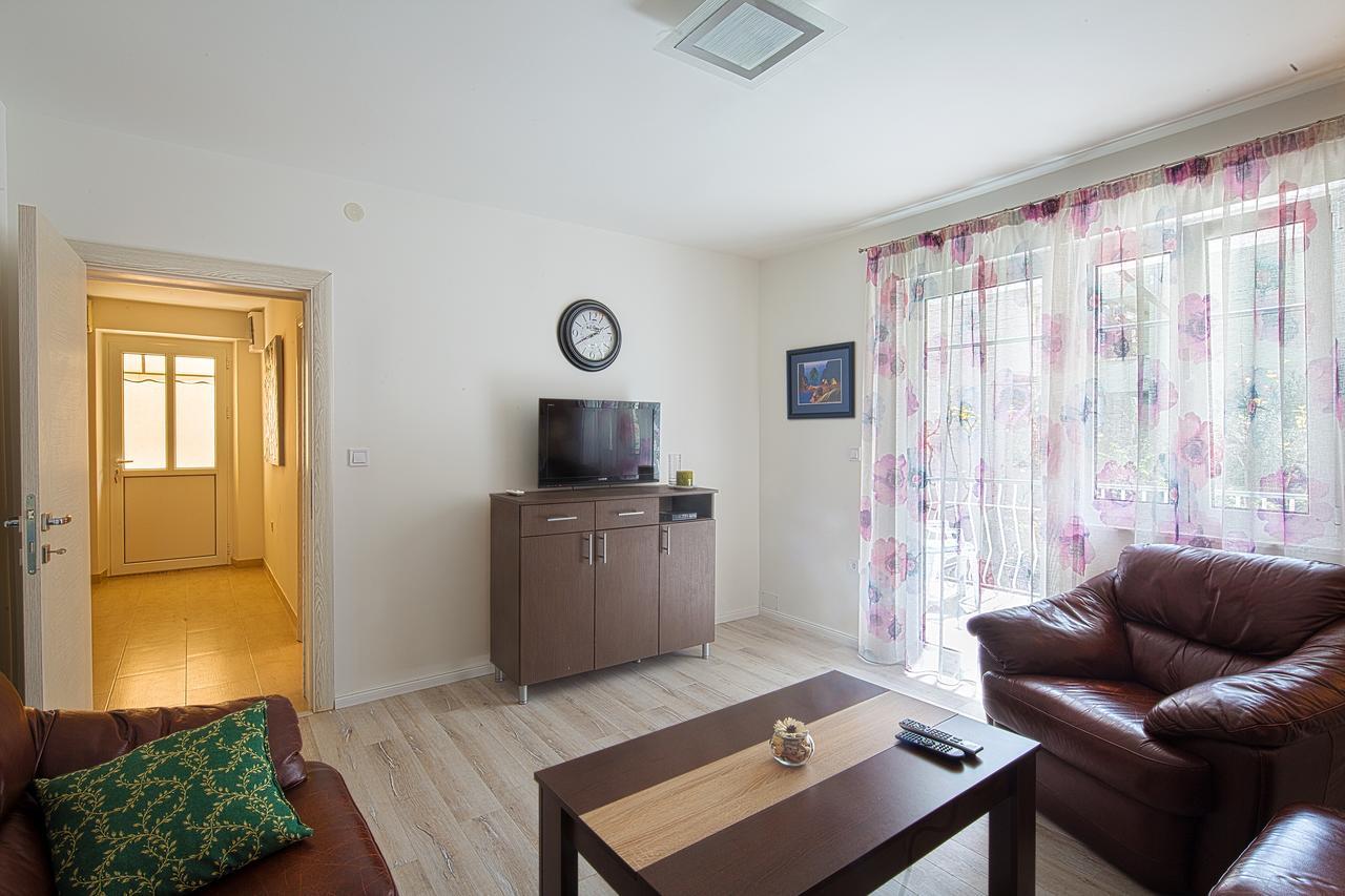 Apartman Aleksandra 부드바 외부 사진