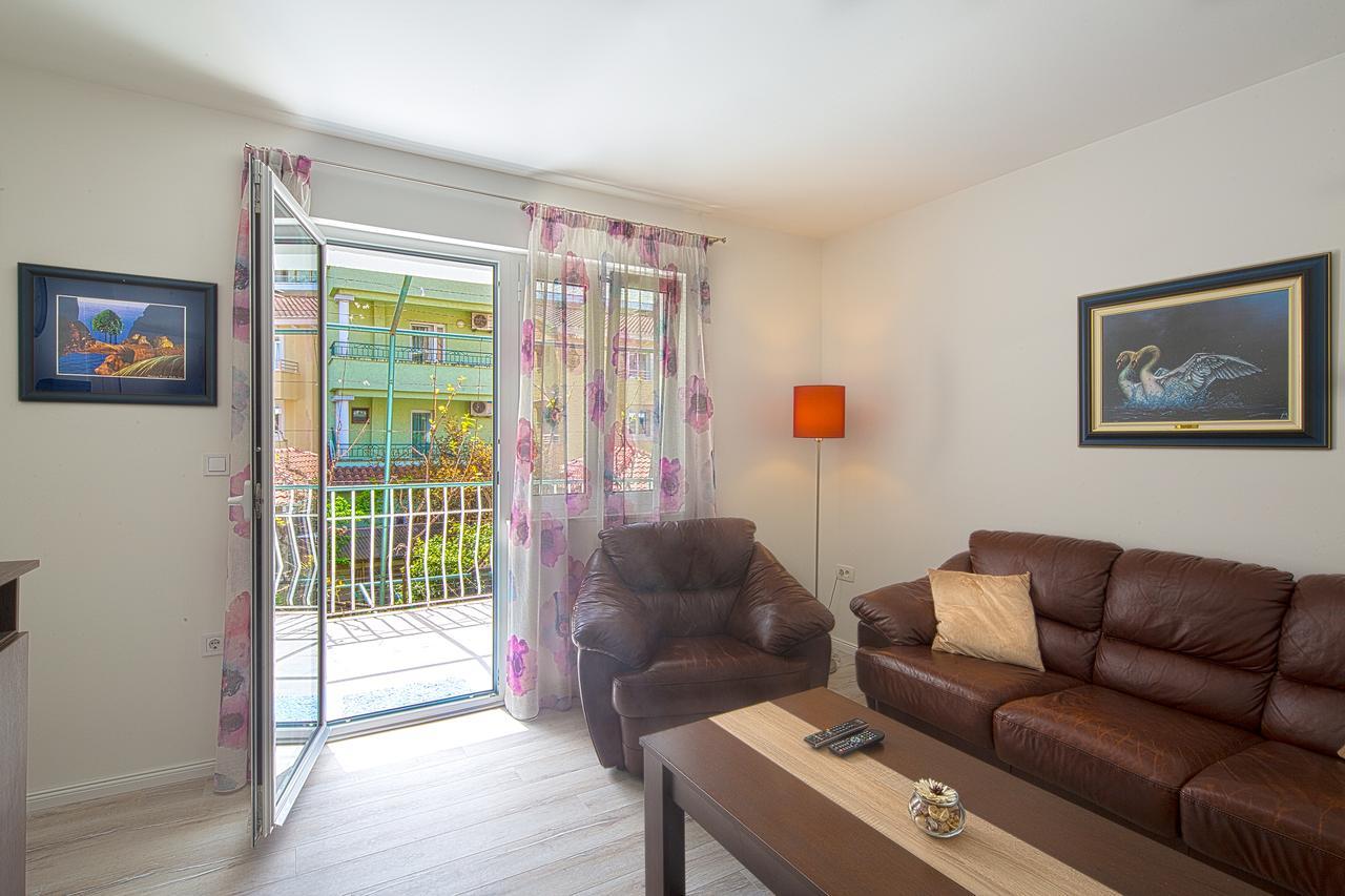 Apartman Aleksandra 부드바 외부 사진